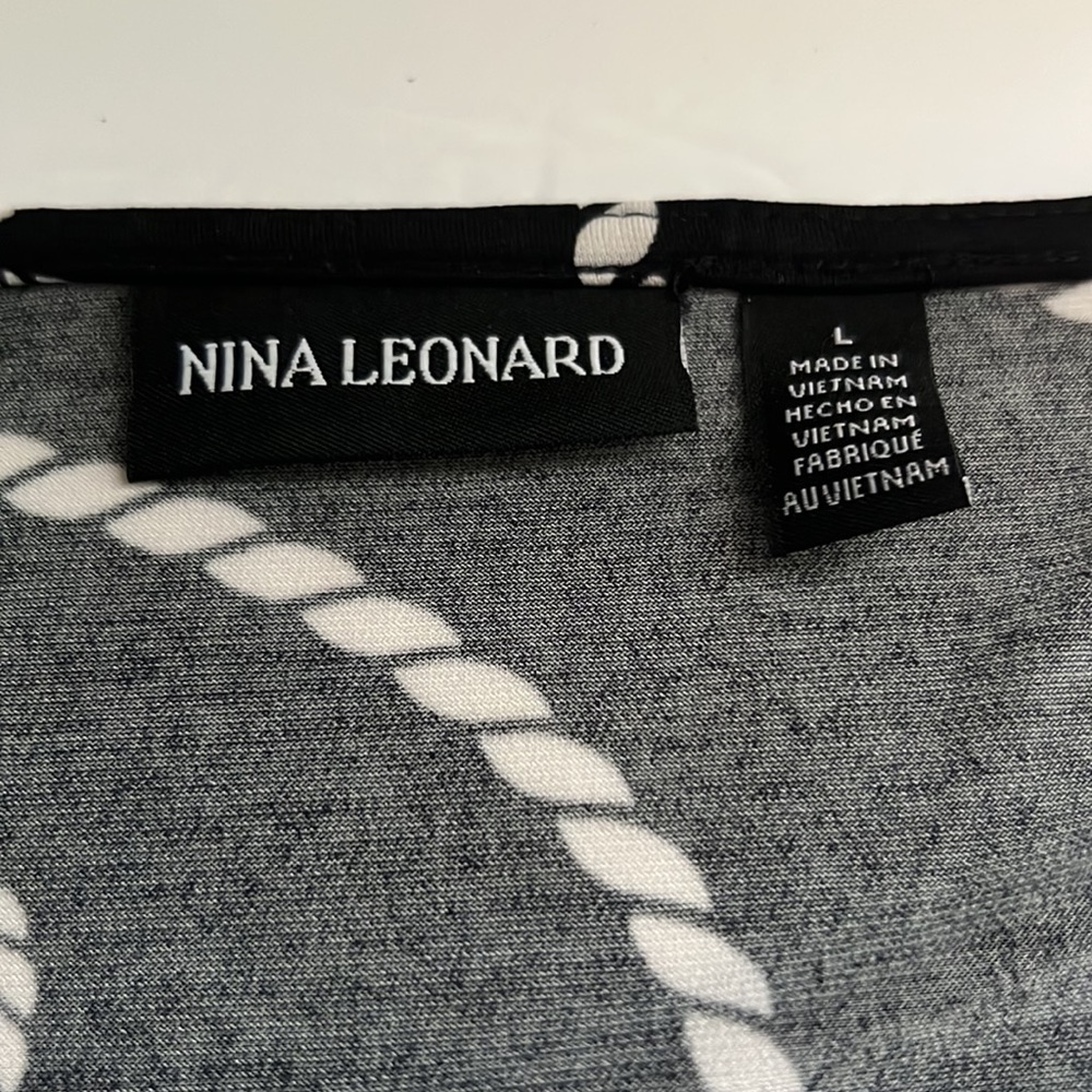 Nina Leonard top L , black and white. - Picture 3 of 8